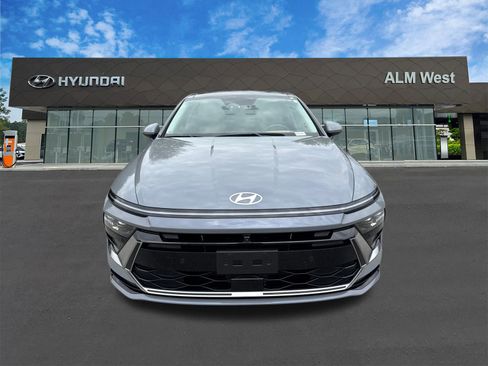 Used 2024 Hyundai Sonata Limited image 2