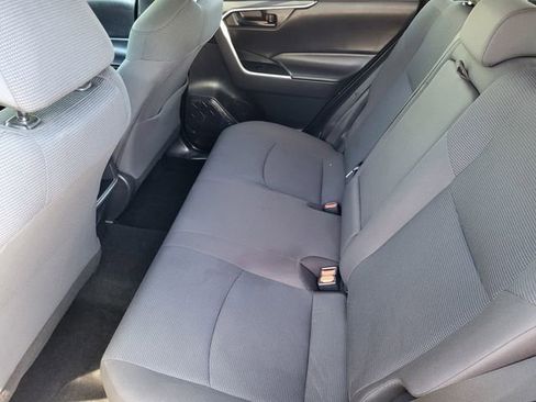 Used 2020 Toyota RAV4 LE image 21