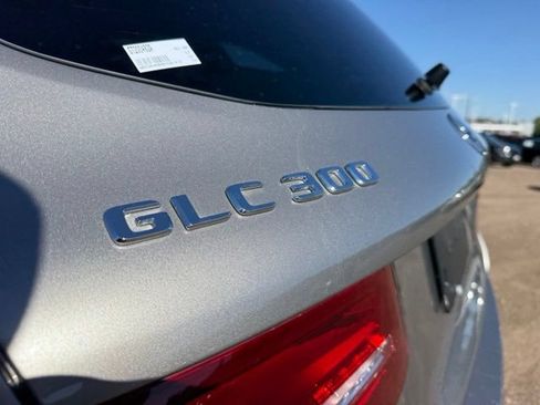 Used 2019 Mercedes-Benz GLC 300 4MATIC image 13