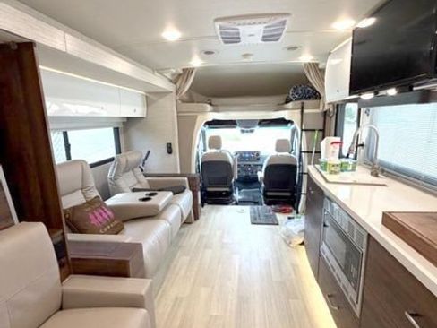 Used 2023 Mercedes-Benz Sprinter 3500 image 7