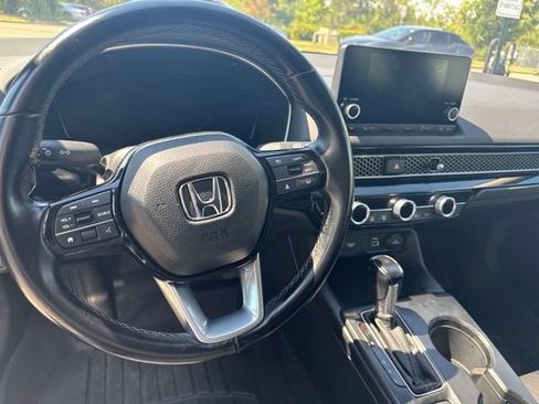 Used 2024 Honda Civic EX-L image 9