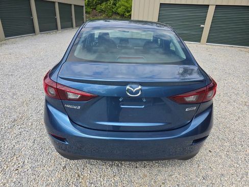 Used 2018 MAZDA MAZDA3 Touring FWD image 4
