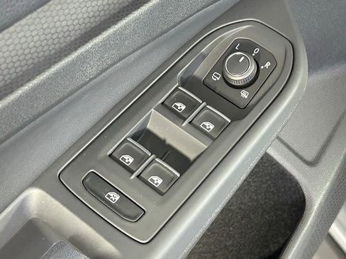 Used 2024 Volkswagen GTI Autobahn image 39