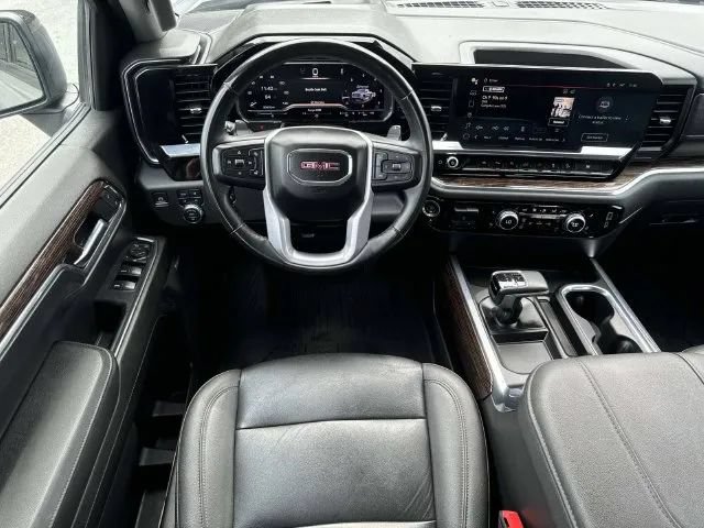 Used 2024 GMC Sierra 1500 Elevation w/ Elevation Premium Package AWD/4WD image 14