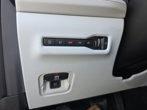 New 2026 Jeep Cherokee Limited image 14