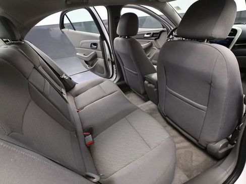 Used 2013 Chevrolet Malibu LS FWD image 37