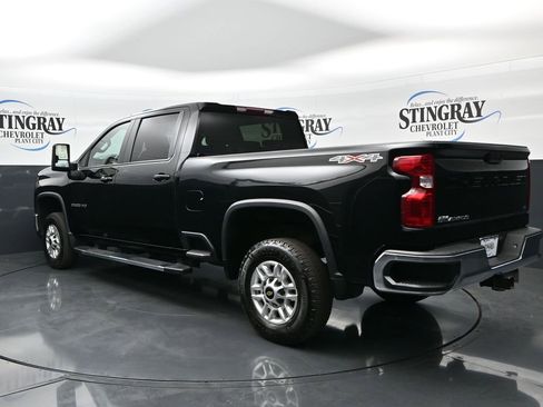 Used 2025 Chevrolet Silverado 2500 LT w/ Convenience Package image 5