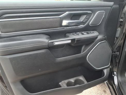 Used 2023 RAM 1500 Laramie AWD/4WD image 9