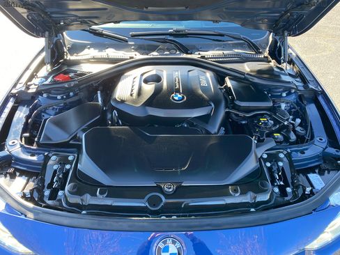 Used 2018 BMW 330i xDrive Sedan w/ Premium Package image 43