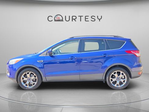 Used 2014 Ford Escape SE w/ Equipment Group 201A image 3