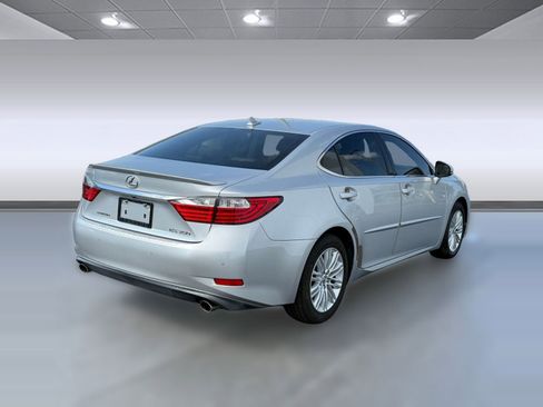 Used 2013 Lexus ES 350 w/ Luxury Pkg image 9