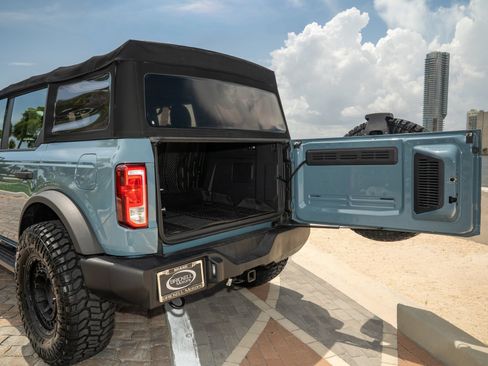 Used 2023 Ford Bronco 4-Door AWD/4WD image 5