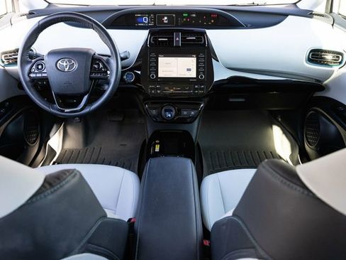 Used 2021 Toyota Prius AWD image 43