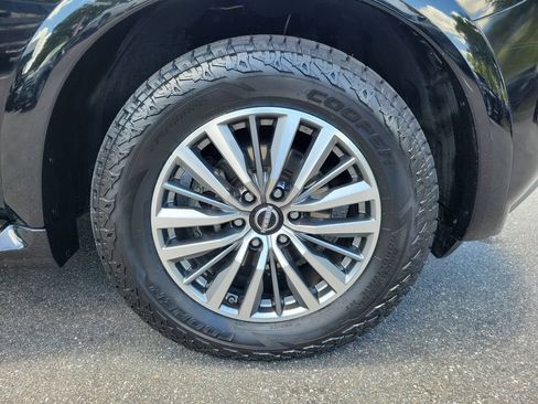 Used 2021 Nissan Armada SL w/ Captain's Chairs Package AWD/4WD image 6