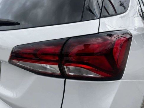 Used 2022 Chevrolet Equinox LT FWD image 17