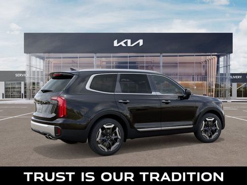 New 2025 Kia Telluride S image 6