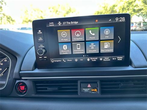 New 2025 Honda Pilot Touring image 25