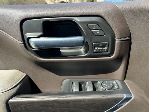 Used 2020 Chevrolet Silverado 1500 LTZ w/ LTZ Convenience Package image 57