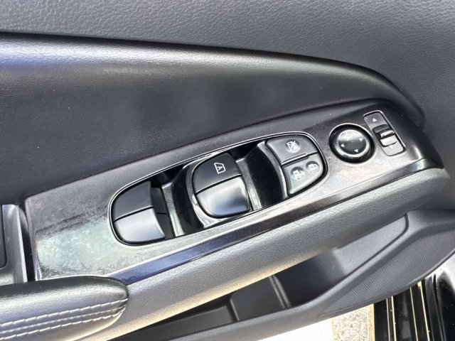 Used 2023 Nissan Altima 2.5 SV FWD image 25