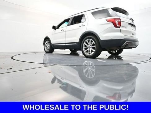 Used 2017 Ford Explorer Limited w/ Equipment Group 301A image 31