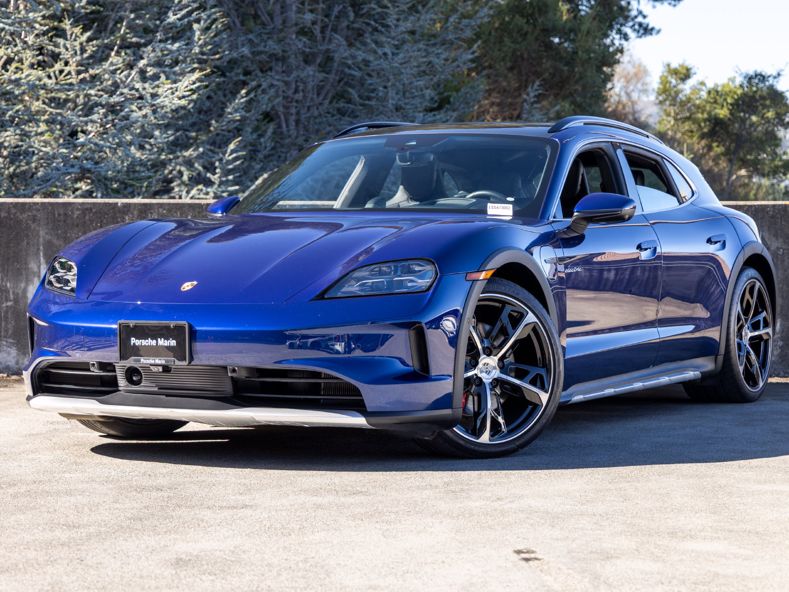 Certified 2025 Porsche Taycan 4S AWD/4WD image 1