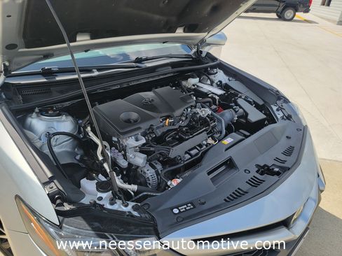 Used 2024 Toyota Camry SE FWD image 32