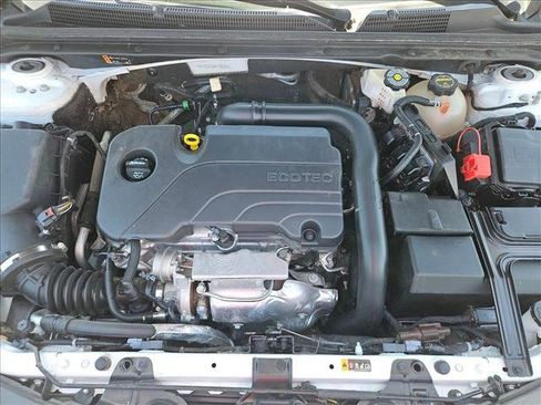 Used 2024 Chevrolet Malibu LS FWD image 27