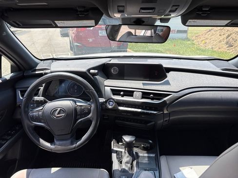 Used 2020 Lexus UX 250h w/ Premium Package AWD/4WD image 19