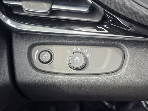 New 2026 Buick Envista Sport Touring w/ Convenience I Package FWD image 18