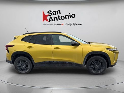 Used 2024 Chevrolet Trax ACTIV w/ Driver Confidence Package FWD image 15