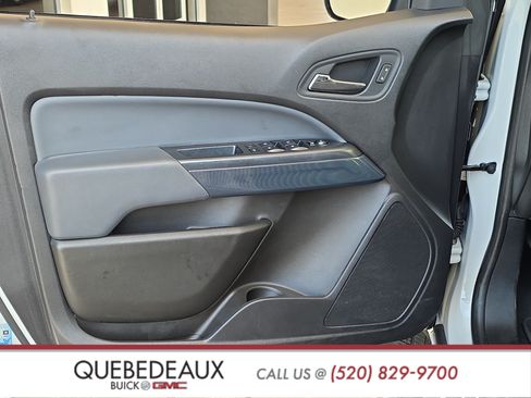 Used 2021 Chevrolet Colorado Z71 AWD/4WD image 9