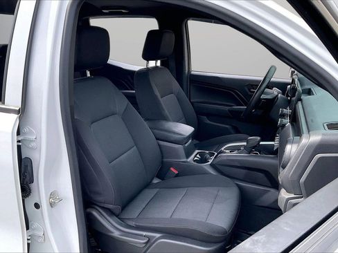 Used 2024 Chevrolet Colorado Trail Boss w/ Advanced Trailering Package AWD/4WD image 24