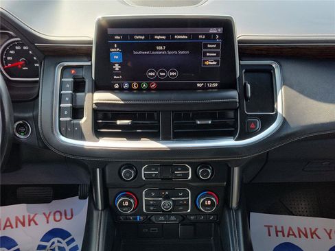 Used 2021 Chevrolet Tahoe Premier w/ Premium Package image 21