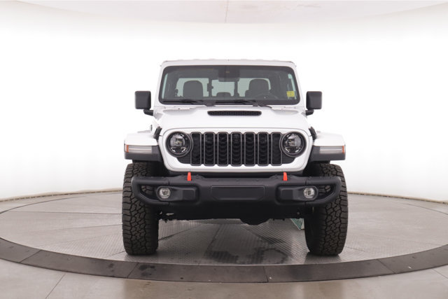 Used 2024 Jeep Gladiator Mojave AWD/4WD image 12