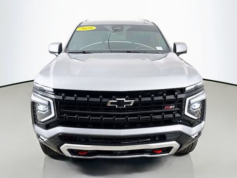 Used 2025 Chevrolet Tahoe Z71 w/ Comfort Package AWD/4WD image 2