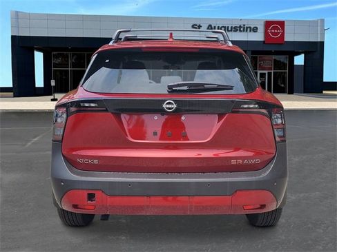 New 2025 Nissan Kicks SR image 5