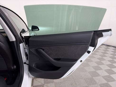 Used 2019 Tesla Model 3 AWD/4WD image 23
