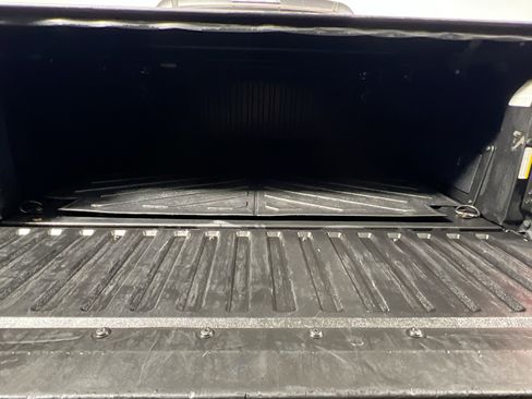 Used 2022 Toyota Tacoma SR5 w/ Technology Package image 33