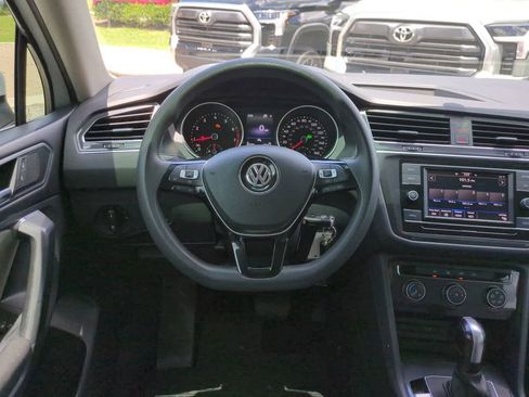 Used 2021 Volkswagen Tiguan S FWD image 15