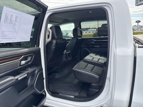 Used 2022 RAM 1500 Laramie AWD/4WD image 23