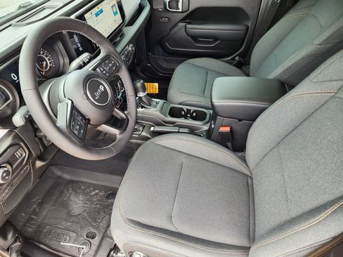 New 2026 Jeep Gladiator Sport AWD/4WD image 13