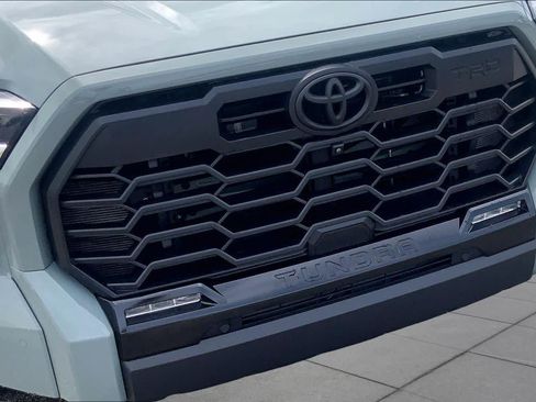 Used 2025 Toyota Tundra Limited w/ TRD Off-Road Package AWD/4WD image 30