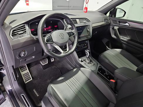 Certified 2024 Volkswagen Tiguan SE R-Line w/ MDO Package, Three-Row FWD image 12