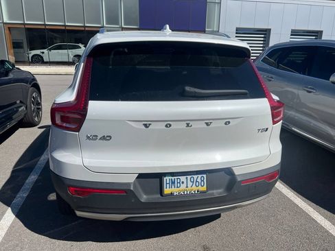Used 2021 Volvo XC40 T5 Momentum w/ Premium Package AWD/4WD image 9