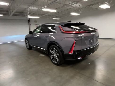 New 2026 Cadillac Lyriq Premium Luxury image 44