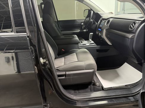 Used 2020 Toyota Tundra SR5 w/ TRD Off-Road Package AWD/4WD image 30