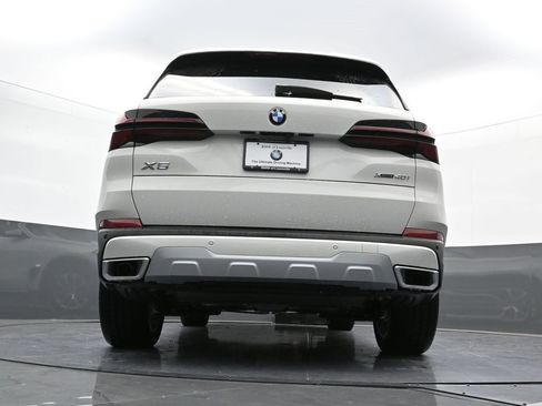 New 2025 BMW X5 xDrive40i w/ Parking Assistance Package image 31