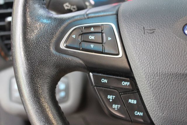 Used 2018 Ford Escape SEL AWD/4WD image 16