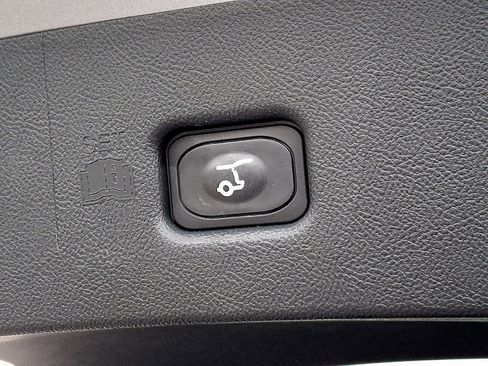 Used 2022 Lincoln Nautilus Reserve w/ Equipment Group 201A image 31