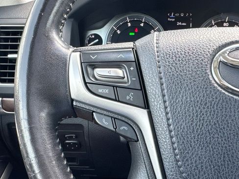 Used 2019 Toyota Land Cruiser AWD/4WD image 21